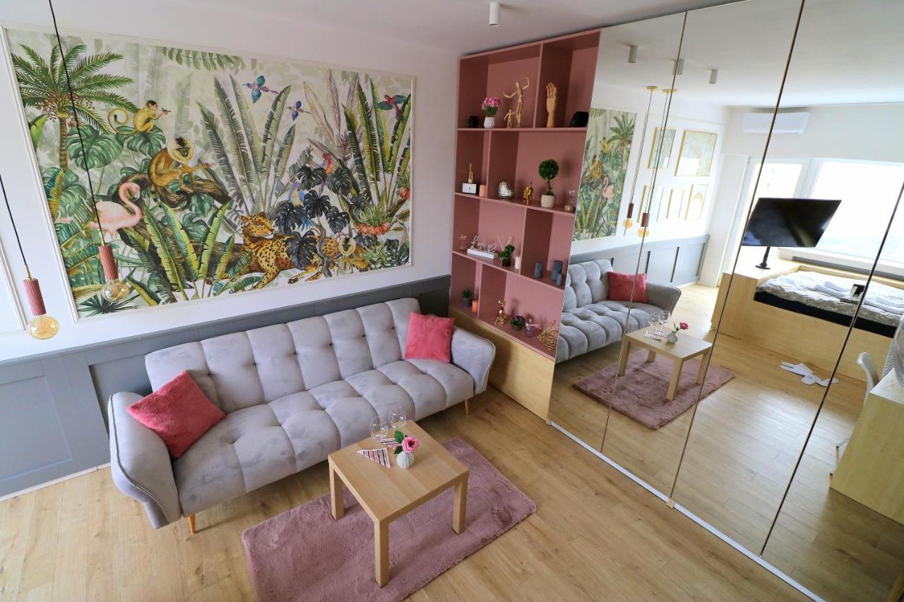 Deluxe Studio Old Center Panoramic View Terrace Lägenhet Bukarest Exteriör bild